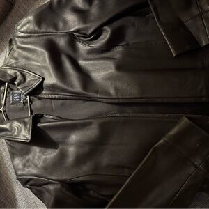 GAP women’s Black Leather Jacket